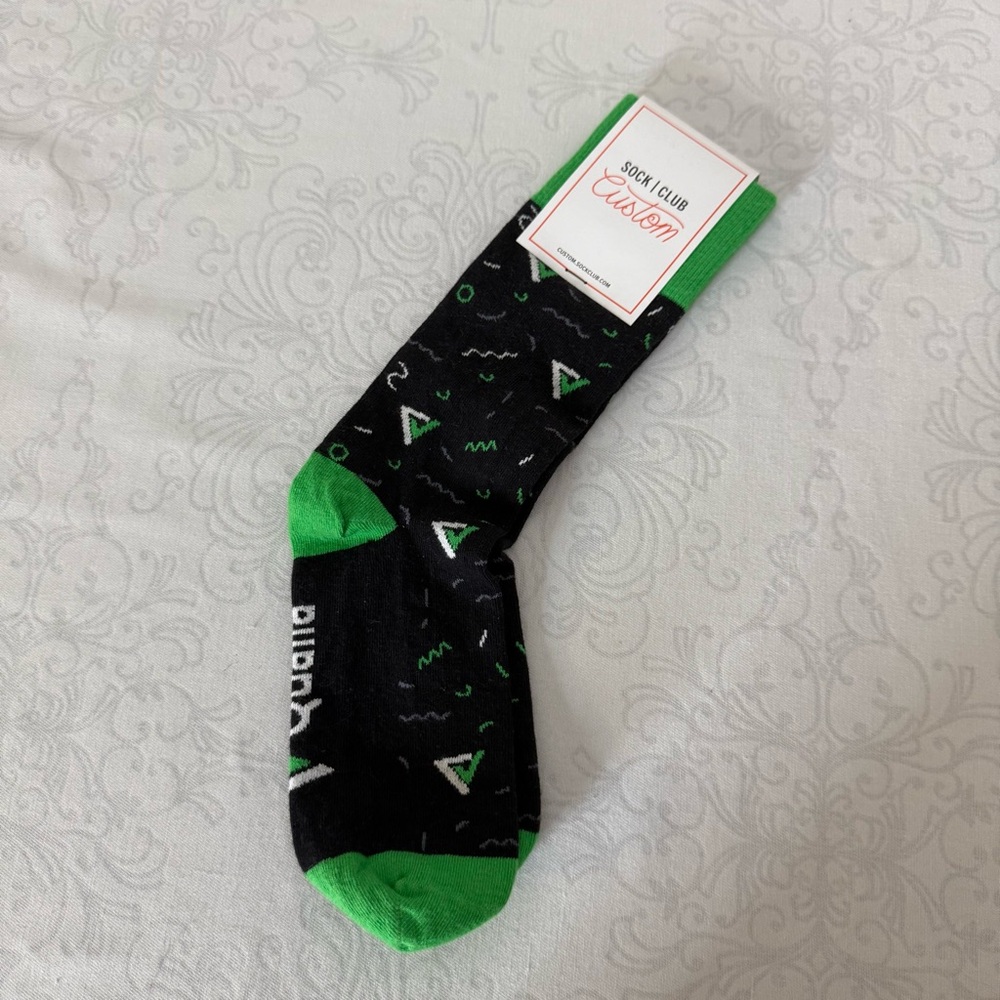 NWT Sock Club Qualia Graphic Socks